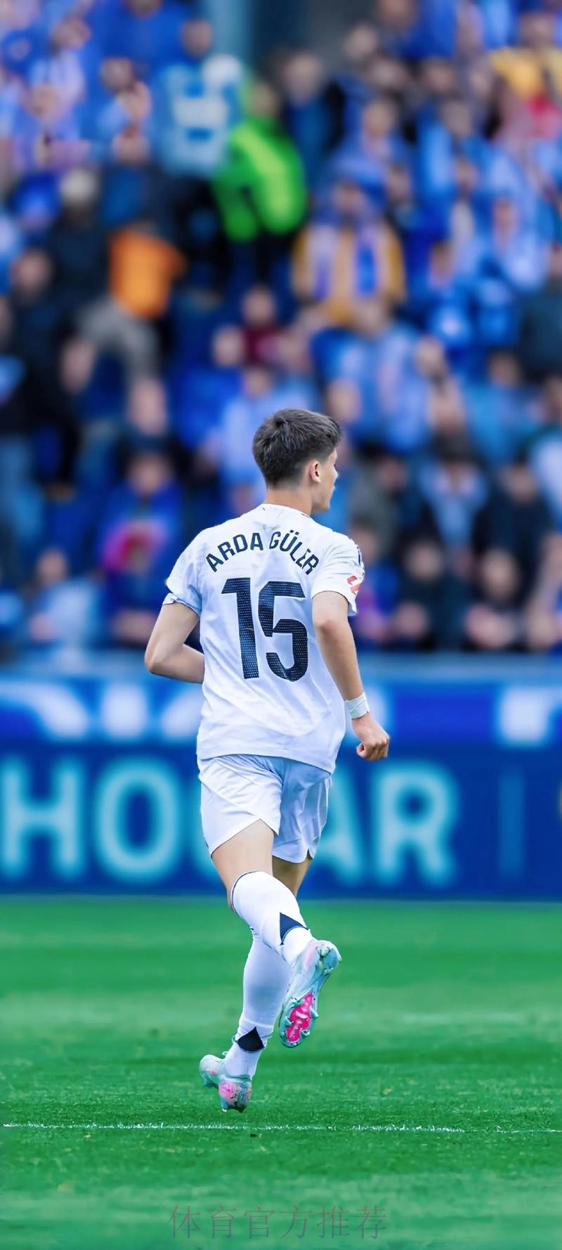 马卡报：美国气温太高 皇马球员训练时抹防晒霜